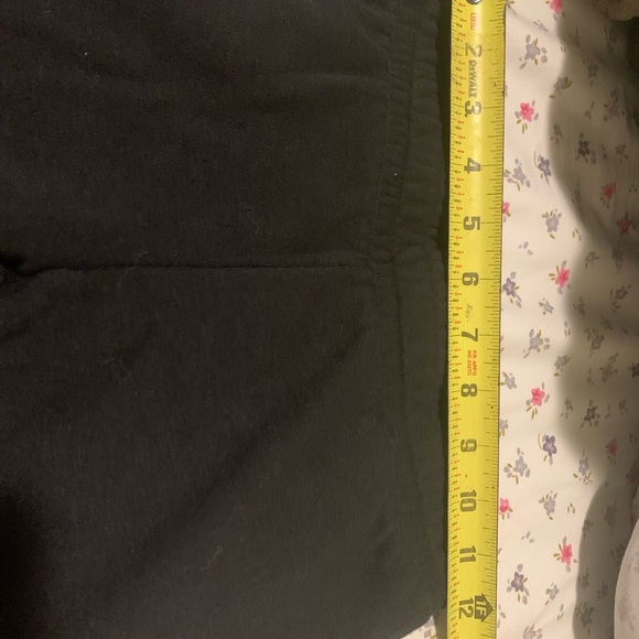 Black Cargo Jogger Pants size M (8) old navy with pockets - Picture 4 of 6